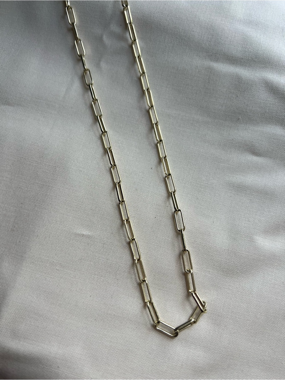 Women’s dainty paperclip link chain necklace